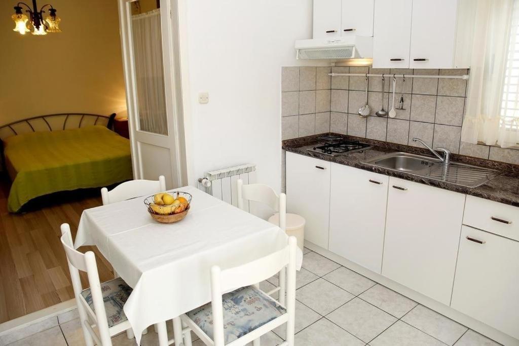 Apartment Plava Plaza 沃迪切 外观 照片